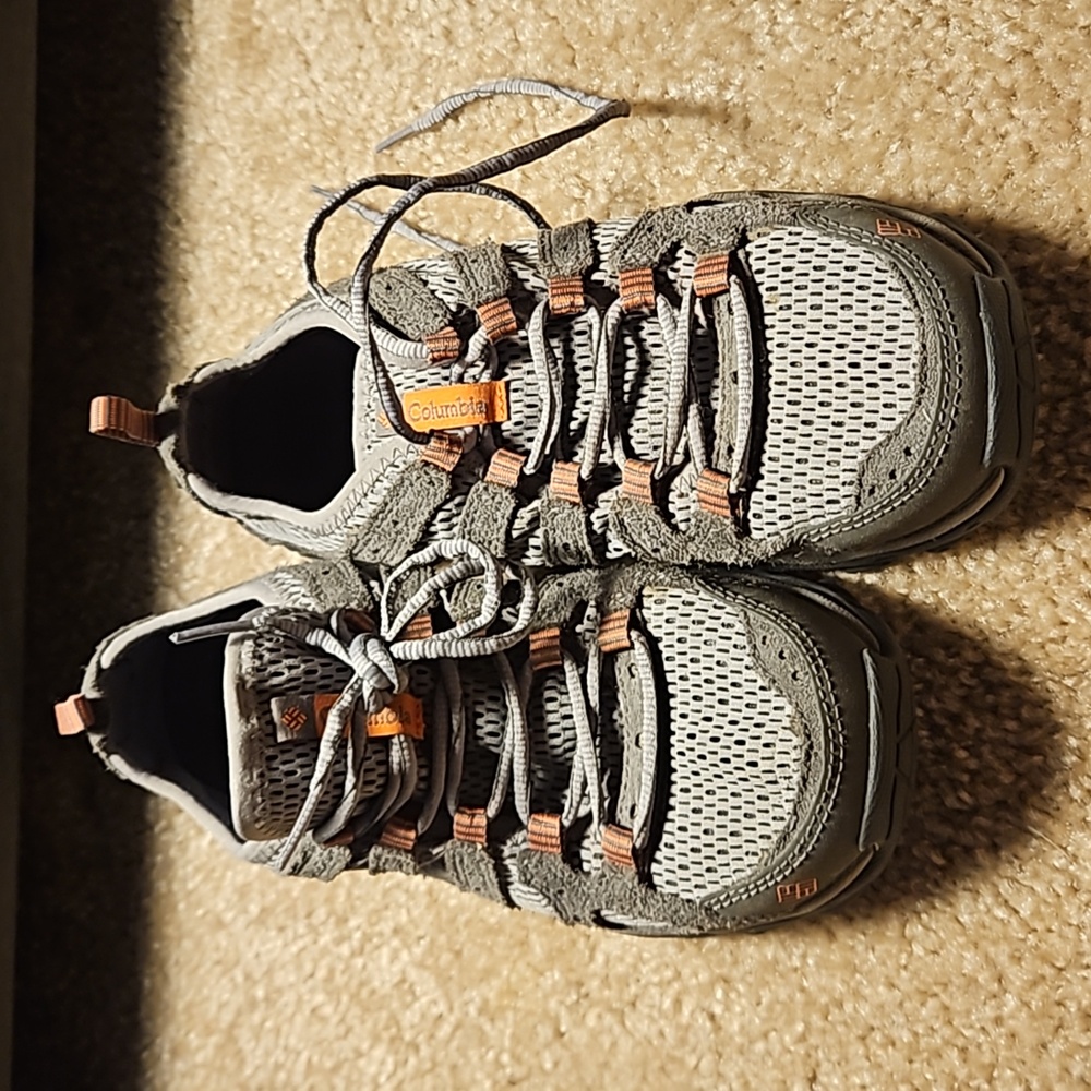 Columbia Womens hiking shoes